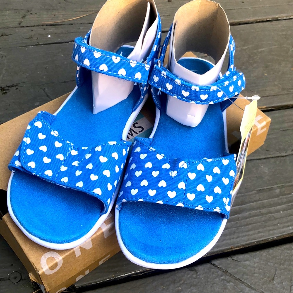 Tiny Toms size 11 new blue canvas hearts sandals